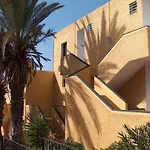 Sunset Arena By Helloapartments Apartamento